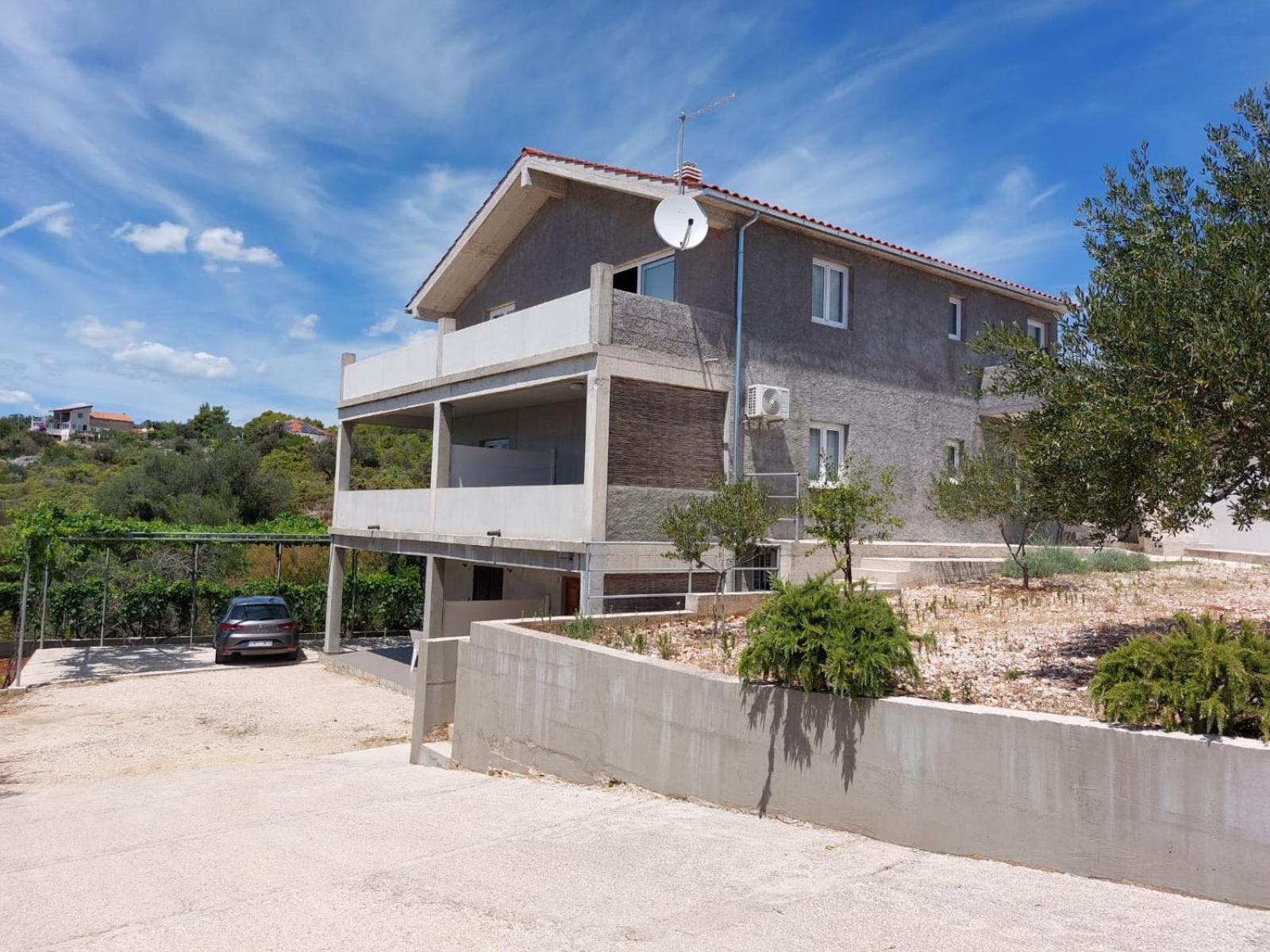 Love Apartments Zecevo Luaran gambar